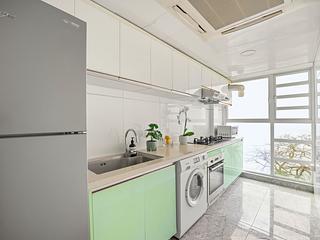 Pok Fu Lam - Villa Cecil Phase 2 Block 1 06