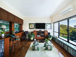 Chung Hom Kok - Coral Villas 08