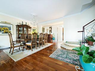 Chung Hom Kok - Coral Villas 10
