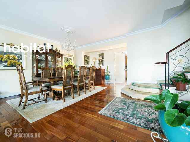 Chung Hom Kok - Coral Villas 10