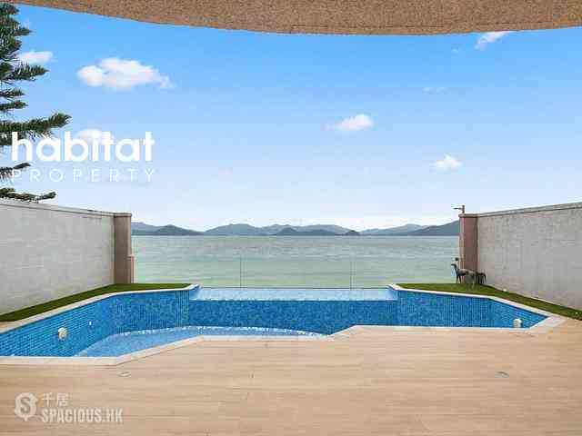 Clear Water Bay - Royal Castle 05