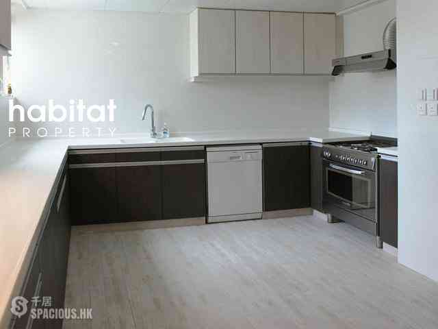 Chung Hom Kok - 13-25, Ching Sau Lane 05