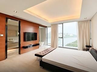 Chung Hom Kok - Scape 07