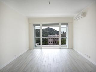 Chung Hom Kok - 8-14, Cape Road 04