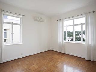 Chung Hom Kok - 8-14, Cape Road 07