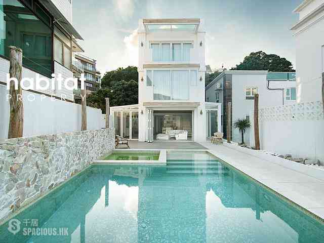 Clear Water Bay - Tai Hang Hau 18