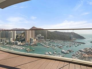 Ap Lei Chau - Marina South 04