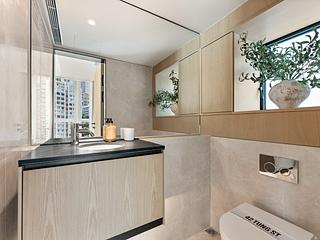 Sheung Wan - 42, Tung St. 08
