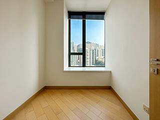 Tai Hang - Warrenwoods 05