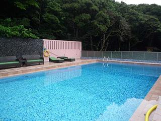 The Peak - Mount Austin Estate 14