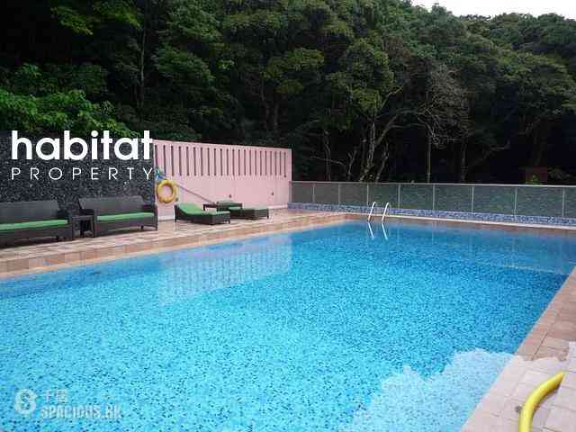 The Peak - Mount Austin Estate 14