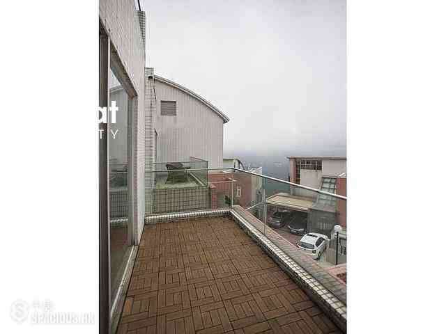 The Peak - Sunshine Villa 08