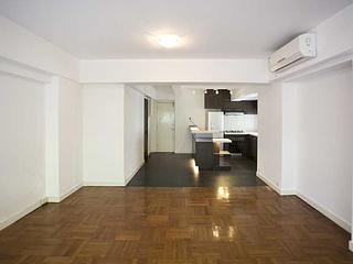 Mid Levels West - Realty Gardens 03