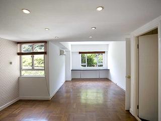 Mid Levels West - Realty Gardens 05