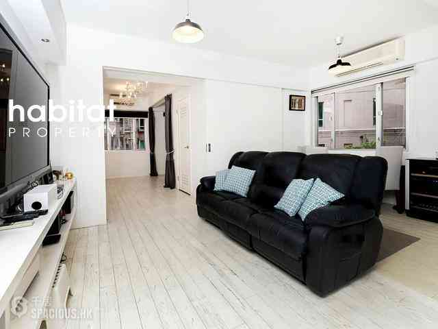 Sai Ying Pun - 17, Bonham Road 01