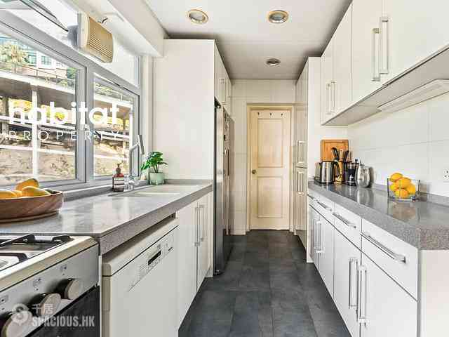 Pok Fu Lam - Scenic Villas 04
