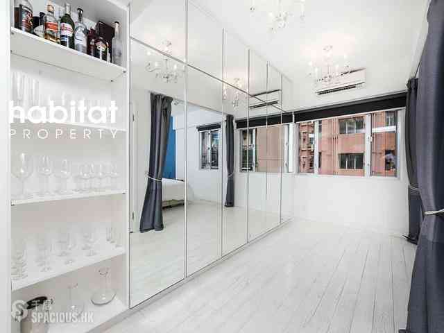 Sai Ying Pun - 17, Bonham Road 06