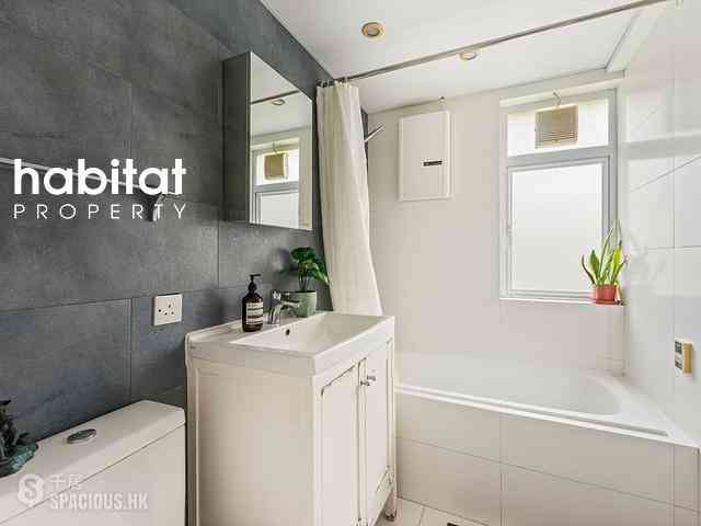 Pok Fu Lam - Scenic Villas 09