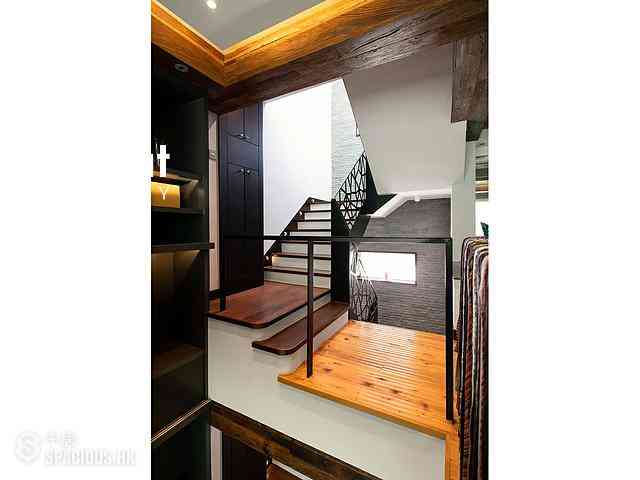 Poho - 51, Tung Street 11