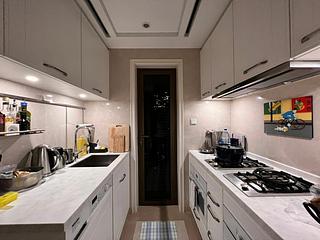 Sai Ying Pun - Kensington Hill 04
