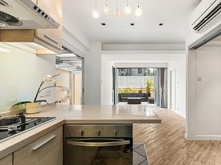 Soho - Sunrise House 04