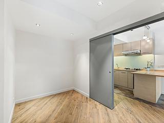Soho - Sunrise House 09