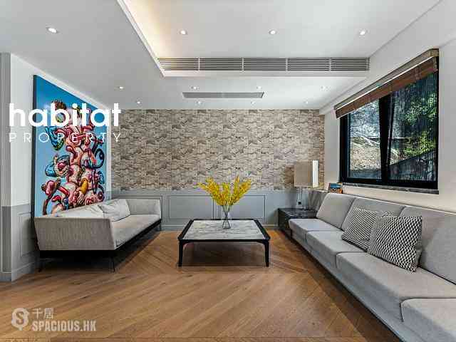 Chung Hom Kok - Pinewaver Villas 03