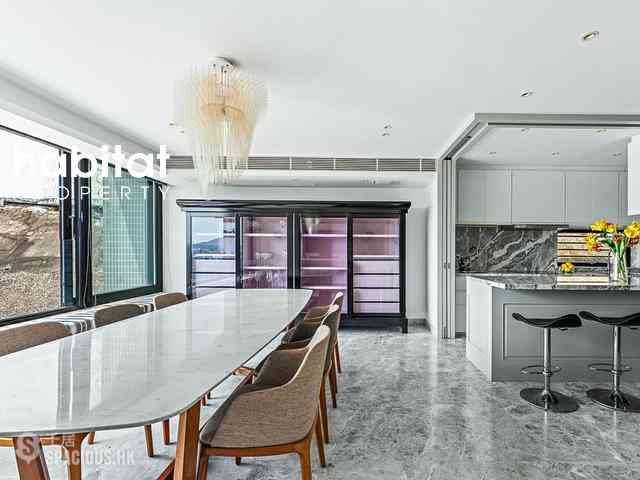 Chung Hom Kok - Pinewaver Villas 08