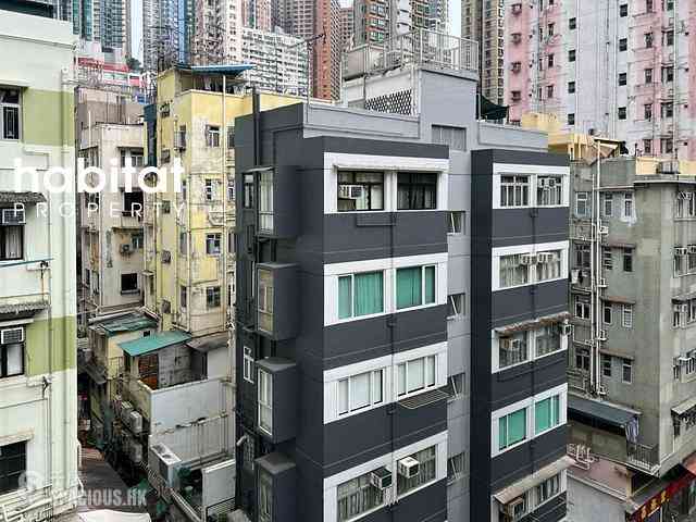 Sheung Wan - Luen Yick Building 03