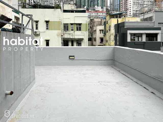 Sheung Wan - Luen Yick Building 04