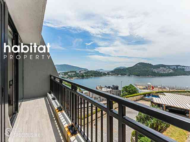 Chung Hom Kok - Pinewaver Villas 14