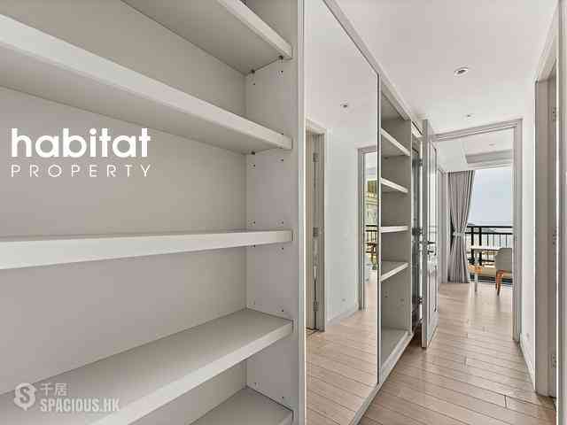 Chung Hom Kok - Pinewaver Villas 23