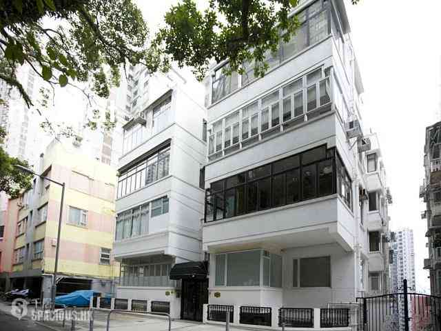 Mid Levels Central - 5G, Bowen Road 01