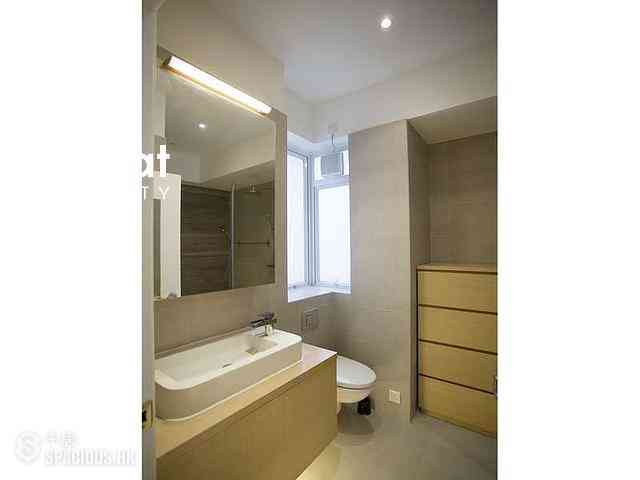 Mid Levels Central - 5H, Bowen Road 09