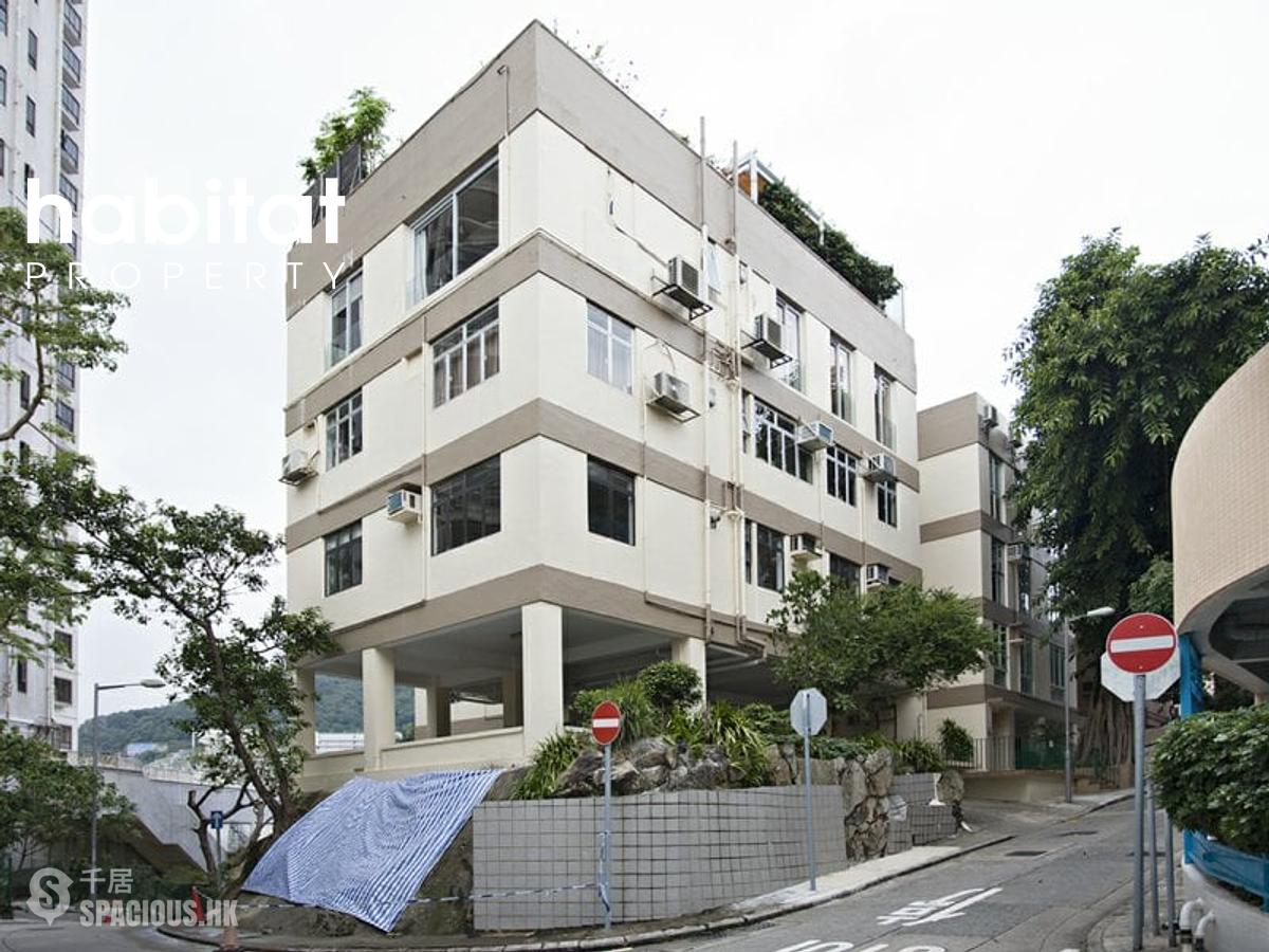 Pok Fu Lam - 18-22, Crown Terrace 01