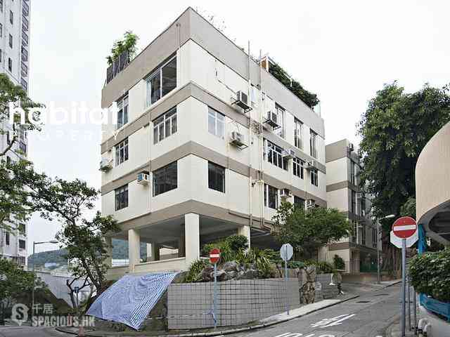 Pok Fu Lam - 18-22, Crown Terrace 01