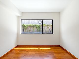 Shouson Hill - Helene Court 05