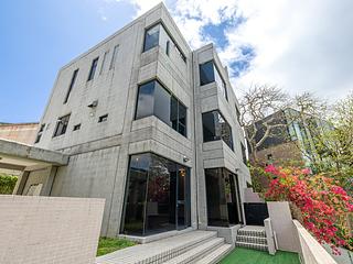Shouson Hill - Helene Court 12