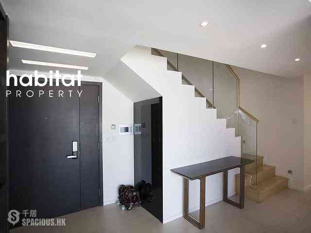 Soho - Centrestage 10