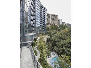 Mid Levels West - University Heights 14