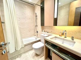 Gold Coast / So Kwun Wat - Avignon 03