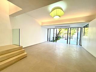 Gold Coast / So Kwun Wat - Avignon 14