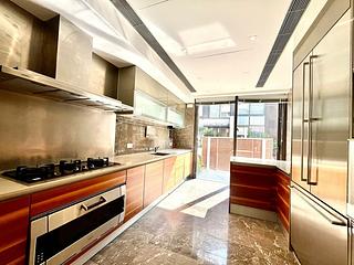 Gold Coast / So Kwun Wat - Avignon 16