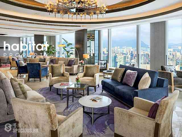 Central - Four Seasons Place 03
