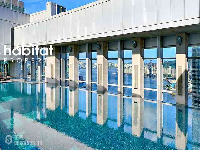 Central - Four Seasons Place 04