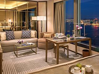 Central - Four Seasons Place 05