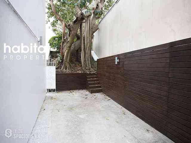 Repulse Bay - 13, Headland Road 06