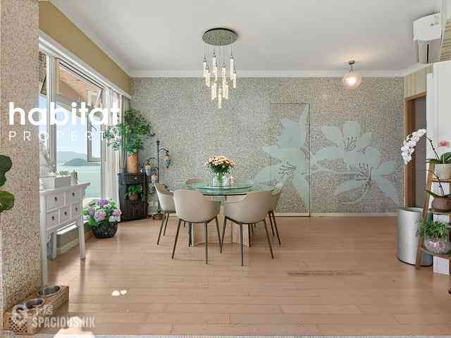 Pok Fu Lam - Villas Sorrento 07