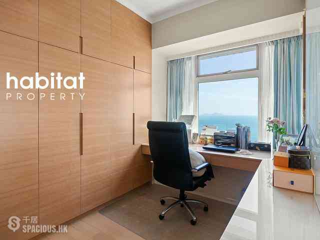 Pok Fu Lam - Villas Sorrento 10