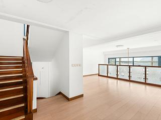 The Peak - Watford Villa 14
